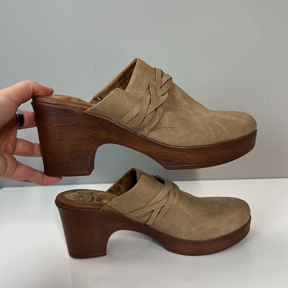 BOC Cadi Tan Vegan Leather Braid Accent Clogs Size 11 - Picture 13 of 15